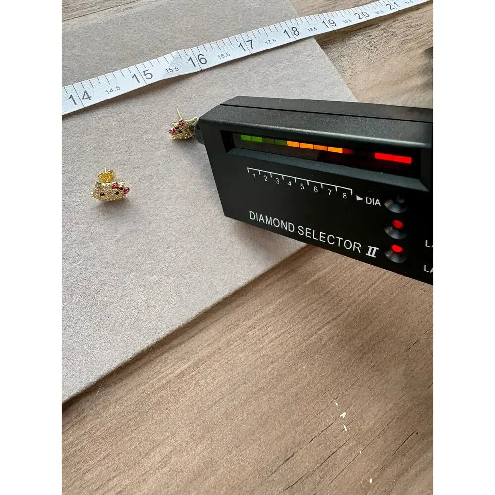 Hello Kitty Moissanite Necklace & Earring Set - Vermeil over 925 - Picture 3 of 7